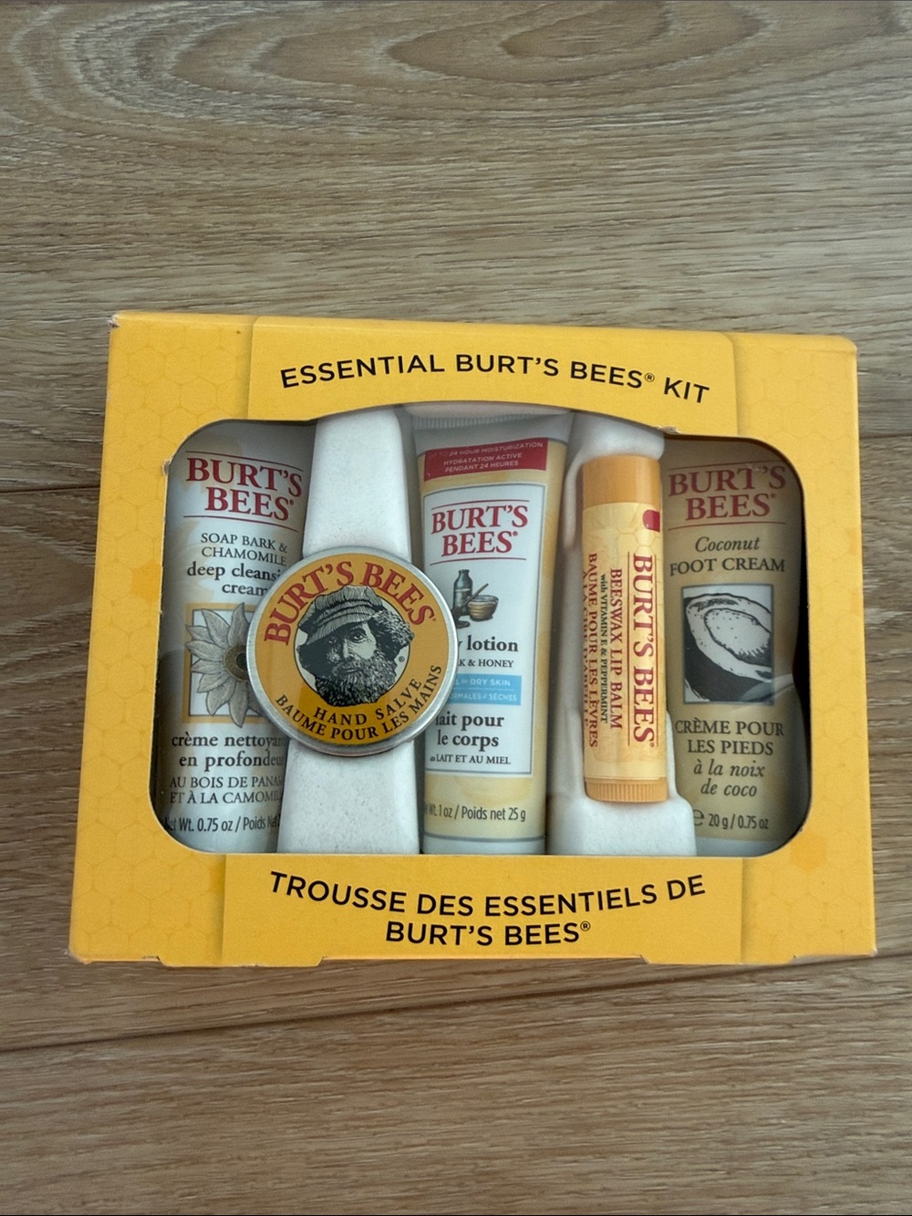 Burt's Bees Travel Bath & Body Gift Set - Yellow
